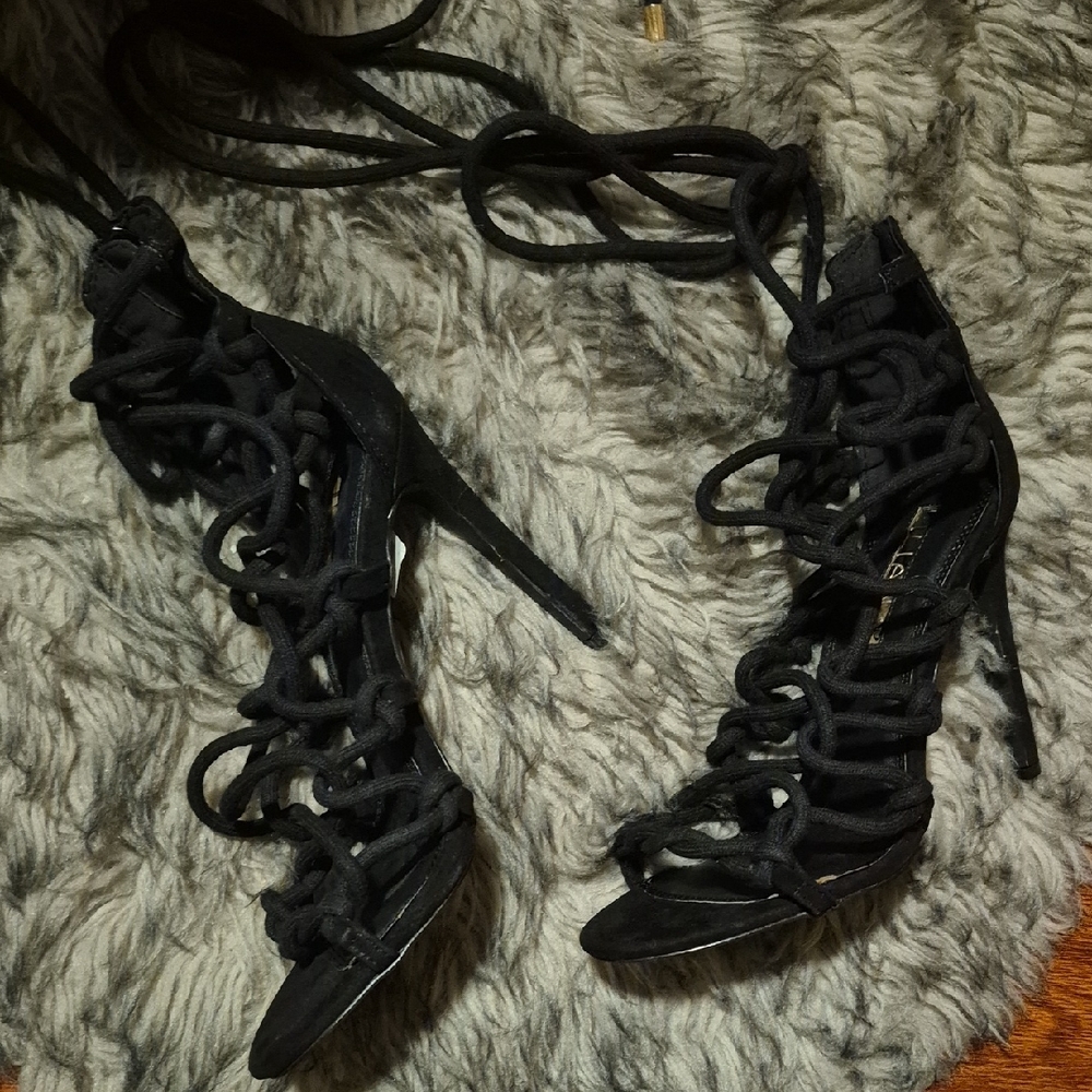 Liliana Elegant Black Lace-Up Heels